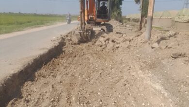 محافظ كفرالشيخ يتابع أعمال رد الشيء لأصله بطريق محلة موسى