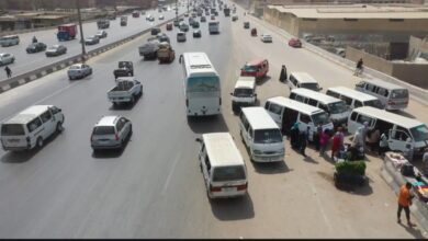 النقل تناشد المواطنين المشاركة في التوعية من مخاطر السلوكيات السلبية على الطرق ووسائل النقل