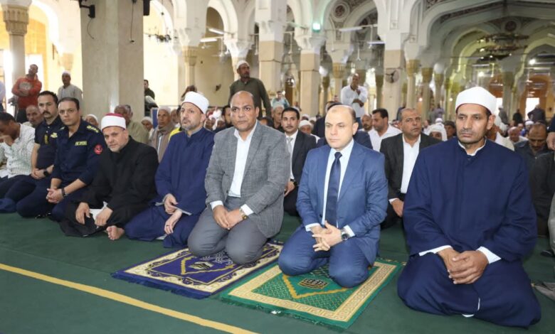 محافظ كفر الشيخ يشارك أبناء المحافظة الاحتفال بمولد العارف بالله إبراهيم الدسوقي