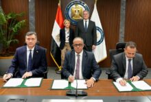 وزير البترول يشهد توقيع تمديد عقد تنمية حقل بلطيم شرق
