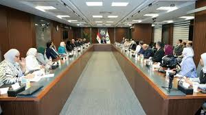 وزير البترول والثروة المعدنية يلتقي مجموعة من كوادر الإدارة المتوسطة والشابة