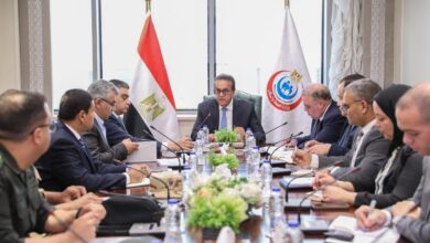 وزير الصحة يتابع الموقف التنفيذي لمشروع المخازن الاستراتيجية للوزارة