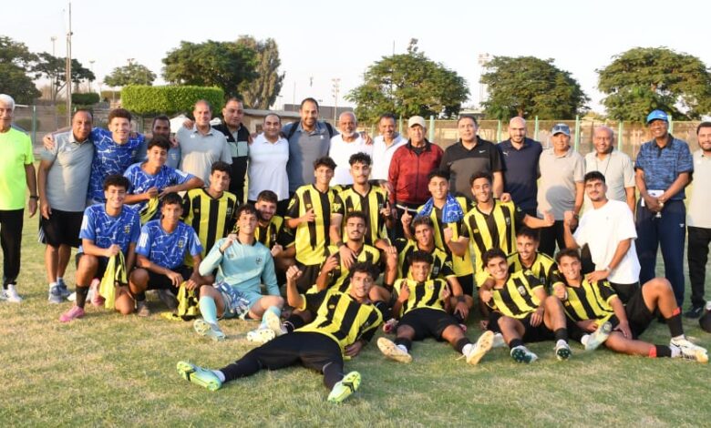 الجهاز الفني للفريق الأول بالمقاولون العرب يتابع مباراة الشباب أمام سيراميكا كليوباتر