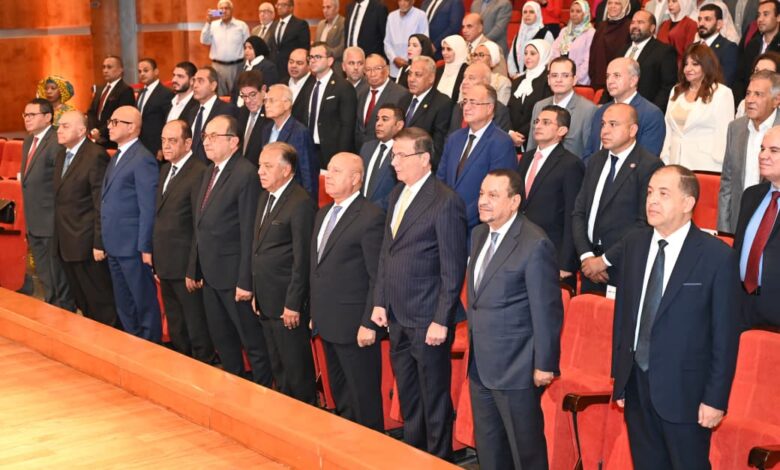 وزير الزراعة يشهد حفل تخرج الدفعة الأولى من مدرسة أبوزعبل للتنمية الصناعية