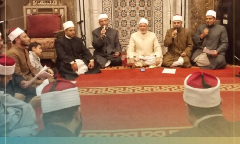 مديرية أوقاف بني سويف : تنظم مجلس قراءة البردة الشريفة من مسجد الرضا الكبير بشرق النيل