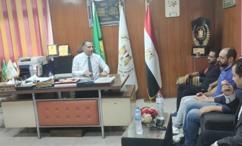 رئيس جامعة بنها يشهد المائدة المستديرة الثانية لأصحاب الأعمال حول " المستقبل المهني "