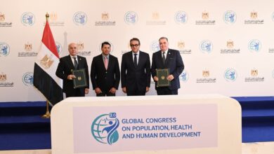 وزيرا الشباب والصحة والسكان يشهدان توقيع مذكرة تفاهم مشتركة