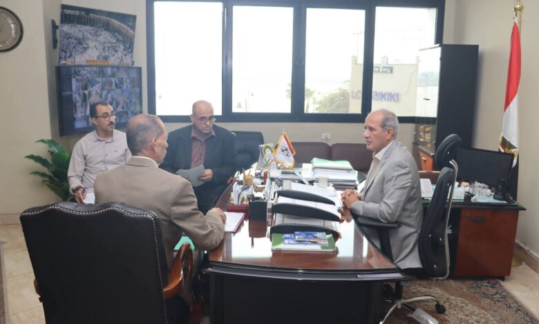 سكرتير عام بنى سويف يترأس الاجتماع الشهري لمجلس إدارة مركز تدريب علوم الحاسب الآلي