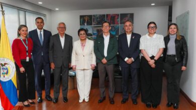  نائب وزير الصحة تبحث مع نظيره الكولومبيى لتبادل الخبرات في الرعاية الصحية