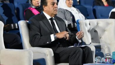 وزير الصحة يشهد جلسة حوارية بعنوان «تمكين الأفراد: أجندة التنمية البشرية»