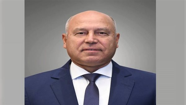 الفريق مهندس/ كامل الوزير نائب رئيس مجلس الوزراء للتنمية الصناعية وزير الصناعة والنقل