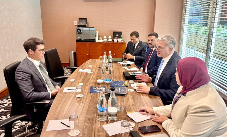 وزير البترول  يبحث فرص التعاون في المعادن الحيوية والنادرة مع شركة هانتر الأسترالية