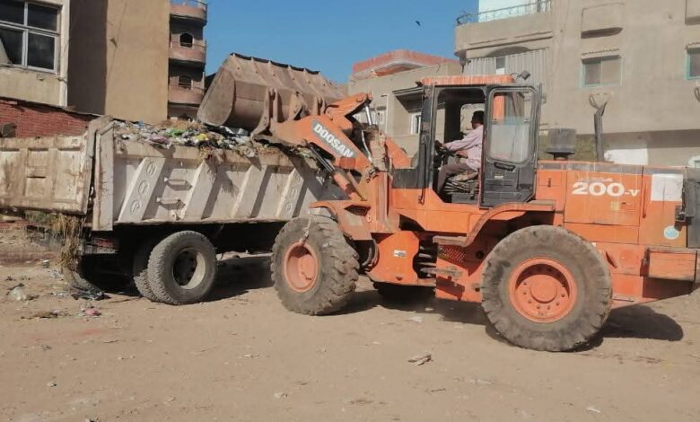 رفع كفاءة النظافة العامة بمداخل ومخارج مدينة فلين