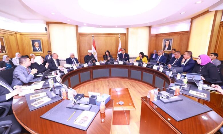 وزيرة التضامن الاجتماعي تترأس اجتماع مجلس إدارة بنك ناصر الاجتماعي