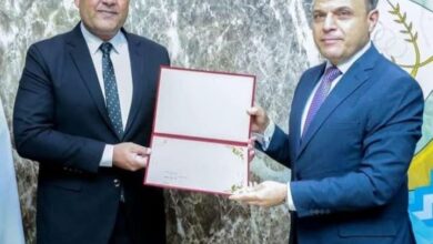 محافظ كفرالشيخ : يعلن نتائج التقييم الشهري ويكرم «ساطور» لفوز دسوق بالمركز الأول