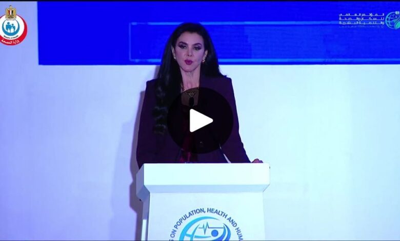 جلسة حوارية تحت شعار "الاستثمار في الرعاية الصحية:ركيزة أساسية للتنمية البشرية المستدامة"، بحضور دو