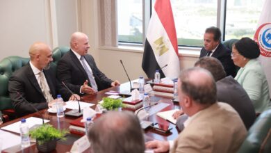 وزير الصحة يبحث مع «جنرال إلكتريك» توطين تكنولوجيا الأجهزة الطبية