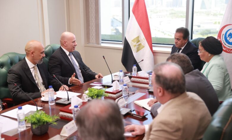 وزير الصحة يبحث مع «جنرال إلكتريك» توطين تكنولوجيا الأجهزة الطبية