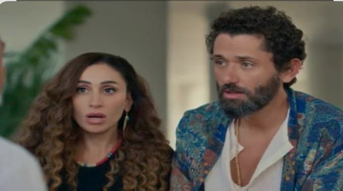 دينا الشربيني لكريم محمود عبد العزيز "طلقني"