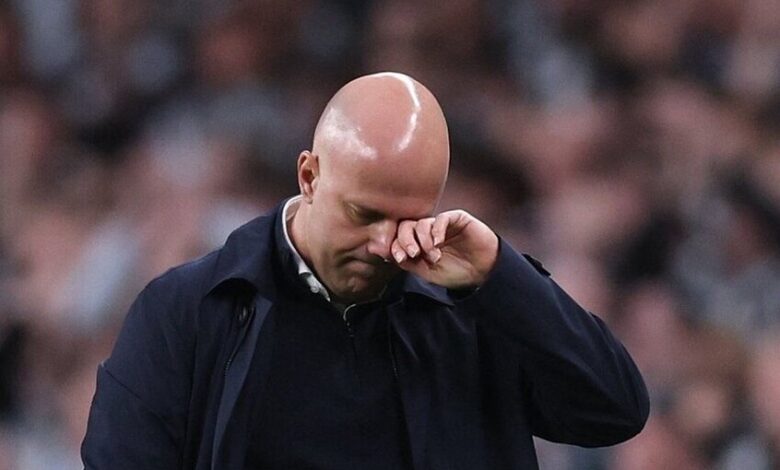 أبرز المرشحين لخلافة سلوت في ليفربول