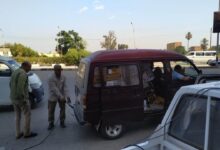 فحص ٩٠٨ سيارة للتأكد من مطابقتها للإشتراطات البيئية بالشرقية