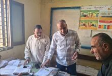 منصور يشن حملات مكثفه تجاه استقرار الأوضاع للفلاحين