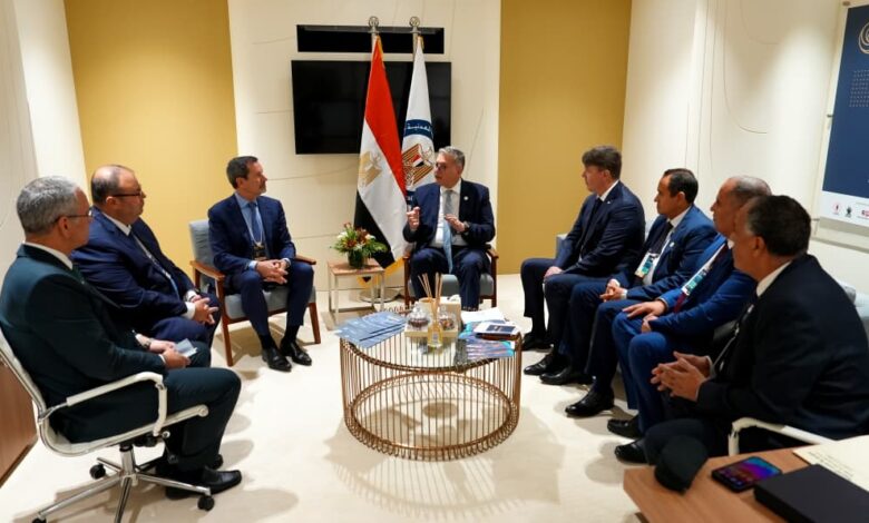 وزير البترول يبحث تعزيز الشراكات مع رؤساء وقادة شركات الطاقة العالمية