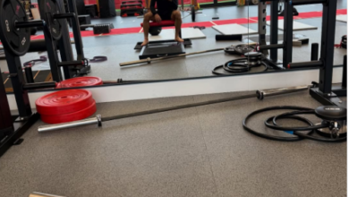 صلاخ فى صالة الجم