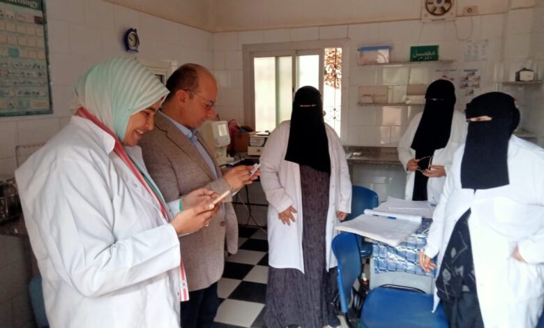 وكيل صحة الدقهلية يتفقد وحدة طب الأسرة بميت عنتر ويعلن تكريم المتميزين