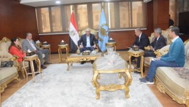 محافظ الغربية : يعقد اجتماعًا مع شركة “تراست” لمتابعة تشغيل مرفقي النقل الداخلي