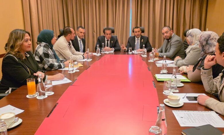 حرص وزارة الصحة الليبية على استمرار الاستفادة من الخبرات الطبية المصرية