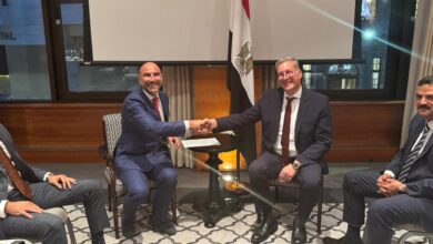 وزير البترول : يبحث مع مؤسسات مالية عالمية آليات التمويل لمشروعات التعدين