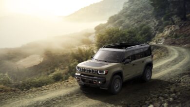 تقديم الجيب ركون الكهربائية الجديدة كليًا 2026: قدرات Trail Rated بقوة كهربائية بالكامل