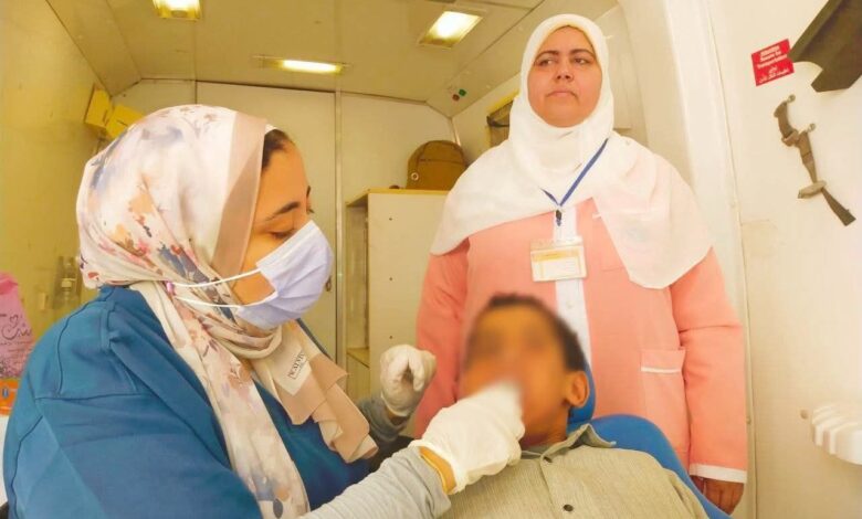تنفيذ 13 قافلة للكشف المجانى على 18,5 ألف مواطن بالشرقية