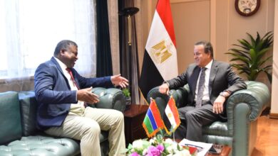 وزير صحة : يناقش افتتاح أول مركز طبي مصري في بانجول عاصمة جامبيا