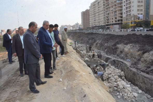 تطوير كورنيش محور محلة منوف بالغربية بنسبة تنفيذ تجاوزت الــ65%