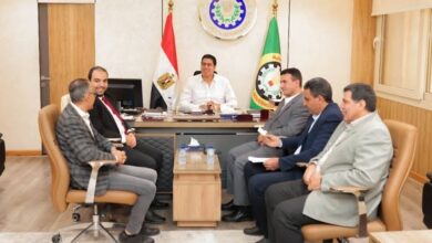 نائب محافظ الدقهلية : يعقد اجتماعا لدعم سياسة التحول الرقمي وتقديم الخدمات المميكنة