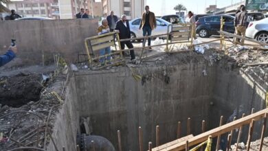 محافظ الغربية يتجول بين أهالي الراهبين وسمنود ويشرف على مشروعات تطوير المدينة