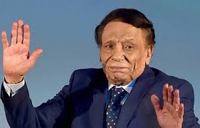 نقيب المهن التمثيلية :الزعيم يتمتع بحالة صحية مستقرة ويعيش حياة هادئة مع أسرته