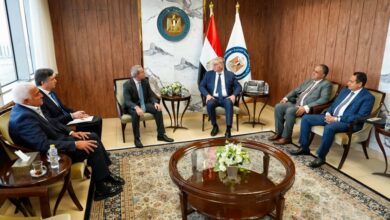وزير البترول يتابع مع مسئولي "إيني" الإيطالية خطط زيادة الإنتاج وحفر آبار جديدة
