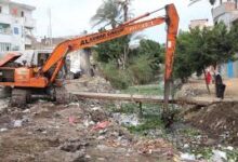 محافظ كفرالشيخ يوجّه بدعم منظومة النظافة بترعة الرشيدية وزيادة حاويات القمامة