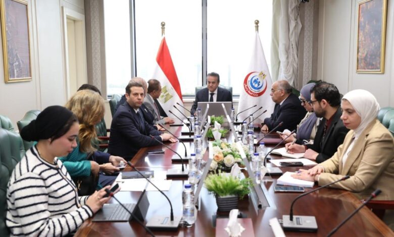وزير الصحة يبحث مع الجهاز المصري للملكية الفكرية آليات التعاون