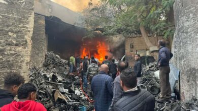 السيطرة على حريق بمخزن قطع غيار بالأزبكية في وسط القاهرة