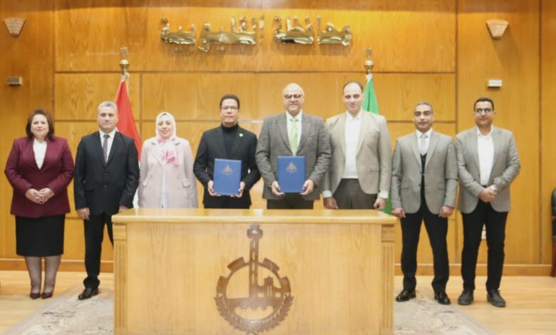 محافظ القليوبية ورئيس جامعة بنها يوقعان بروتوكول تعاون