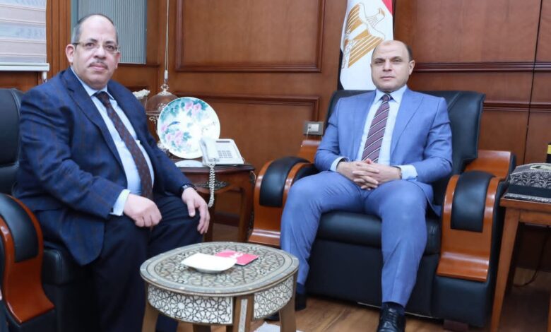 محافظ كفرالشيخ يكرّم المستشار شفيق أحمد الجنك تقديرًا لجهوده الوطنية في ترسيخ العدالة