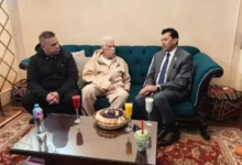 وزير الرياضة يطمأن على صحة الكابتن حسن شحاته بعد العملية الجراحية