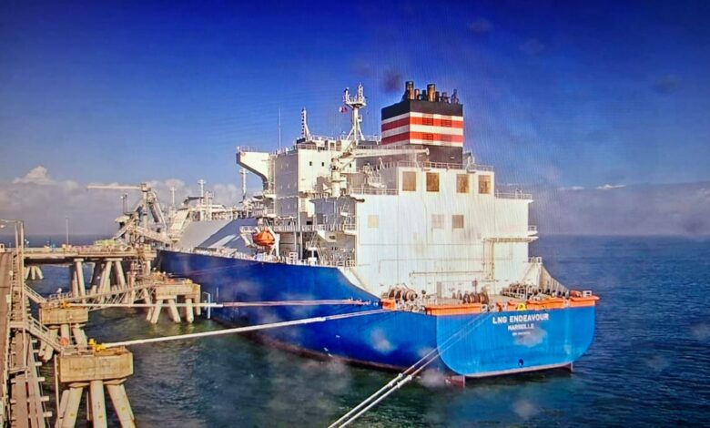 تصدير شحنة غاز مسال جديدة من مجمع إدكو إلي كندا