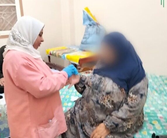 صحة الشرقية: الكشف علي 1813 من المسنين و33 من ذوى الهمم