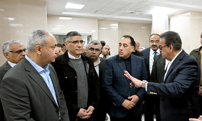 رئيس الوزراء يتفقد الأعمال النهائية لمشروع مستشفى بولاق الدكرور العام بالجيزة