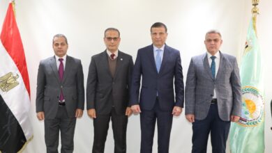 وزير الزراعة يبحث مع "مكافحة الجراد الصحراوي" سبل تعزيز التعاون الإقليمي